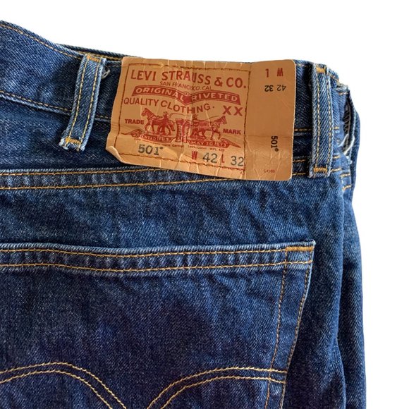 Levi's 501 Straight Leg Mens Jeans Tag W42xL32 Blue Denim Button Fly - Picture 7 of 9